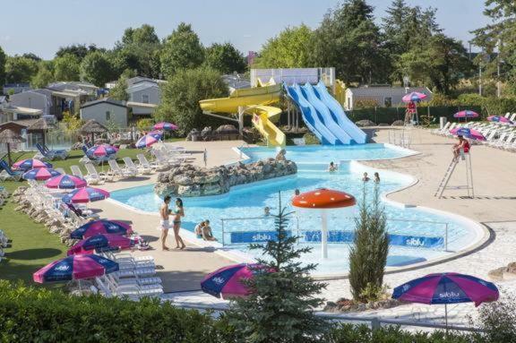 Alexi Alexandra41 Hotel Онзан Екстериор снимка